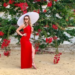 One shoulder cut out red dress